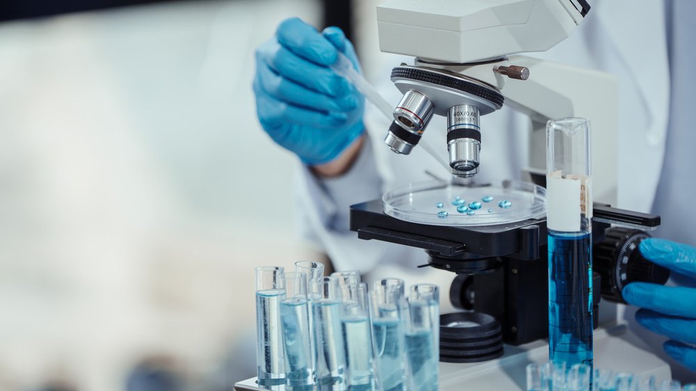 Cambridge's AI-Designed Antigen Passes First Human Trial, Promises Pandemic-Proof Vaccines
