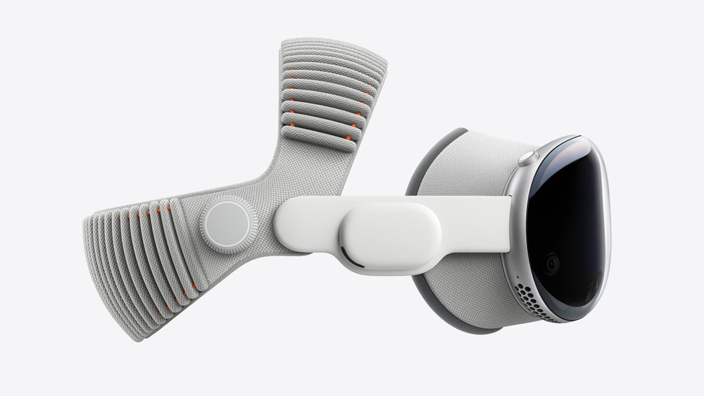 Top Apple Executive to Join OpenAI, Spearheading New Hardware Division